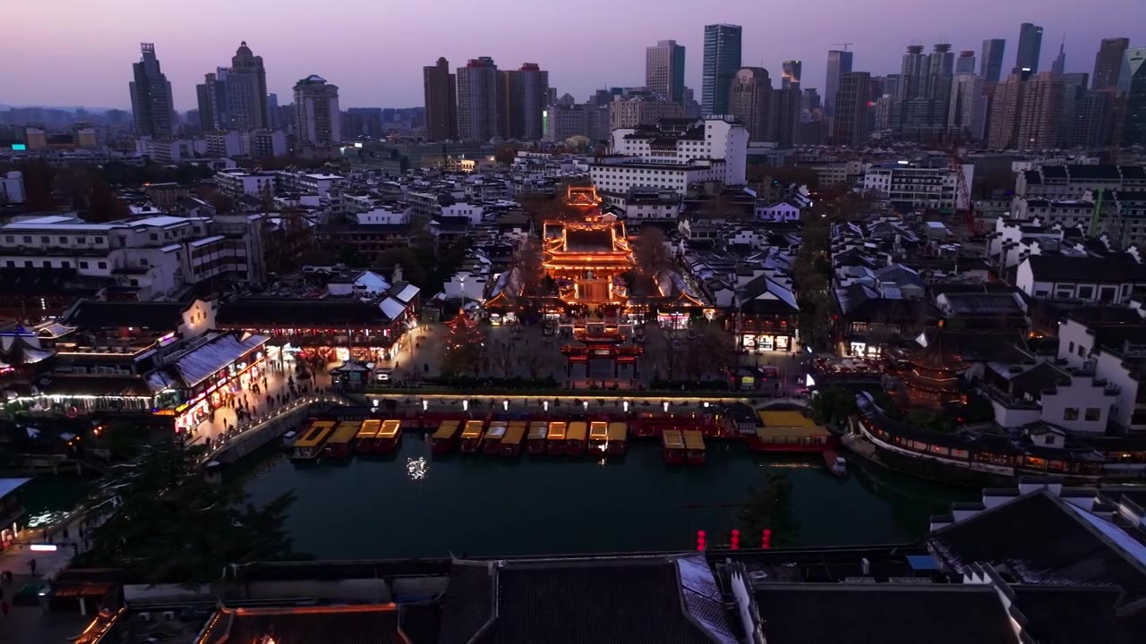 航拍南京夫子庙冬季雪景日落夜景 商业街大成殿龙照壁游船视频素材