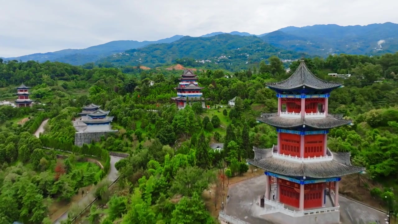 临沧凤庆滇红茶地标国风复古阁楼文昌阁航拍视频素材