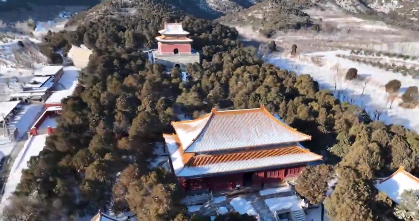 北京明十三陵昭陵冬天雪景航拍视频素材