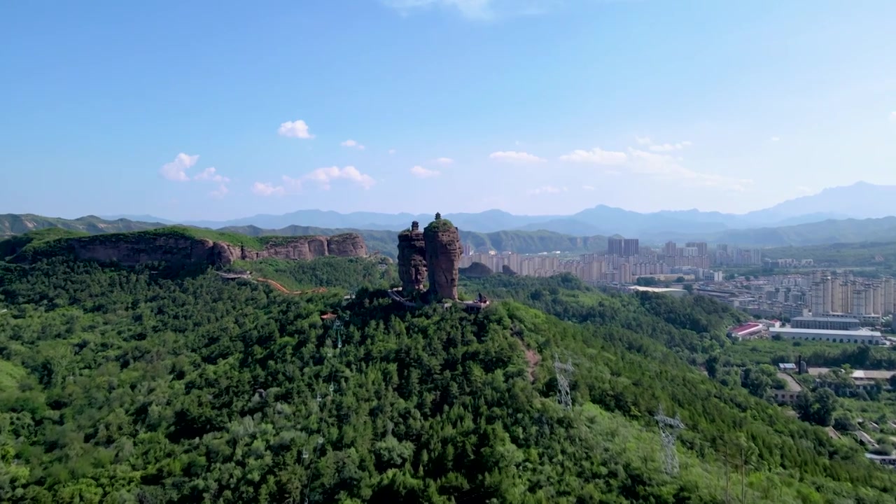 中国河北承德市 双塔山 夏天晴天风景航拍4k视频视频素材