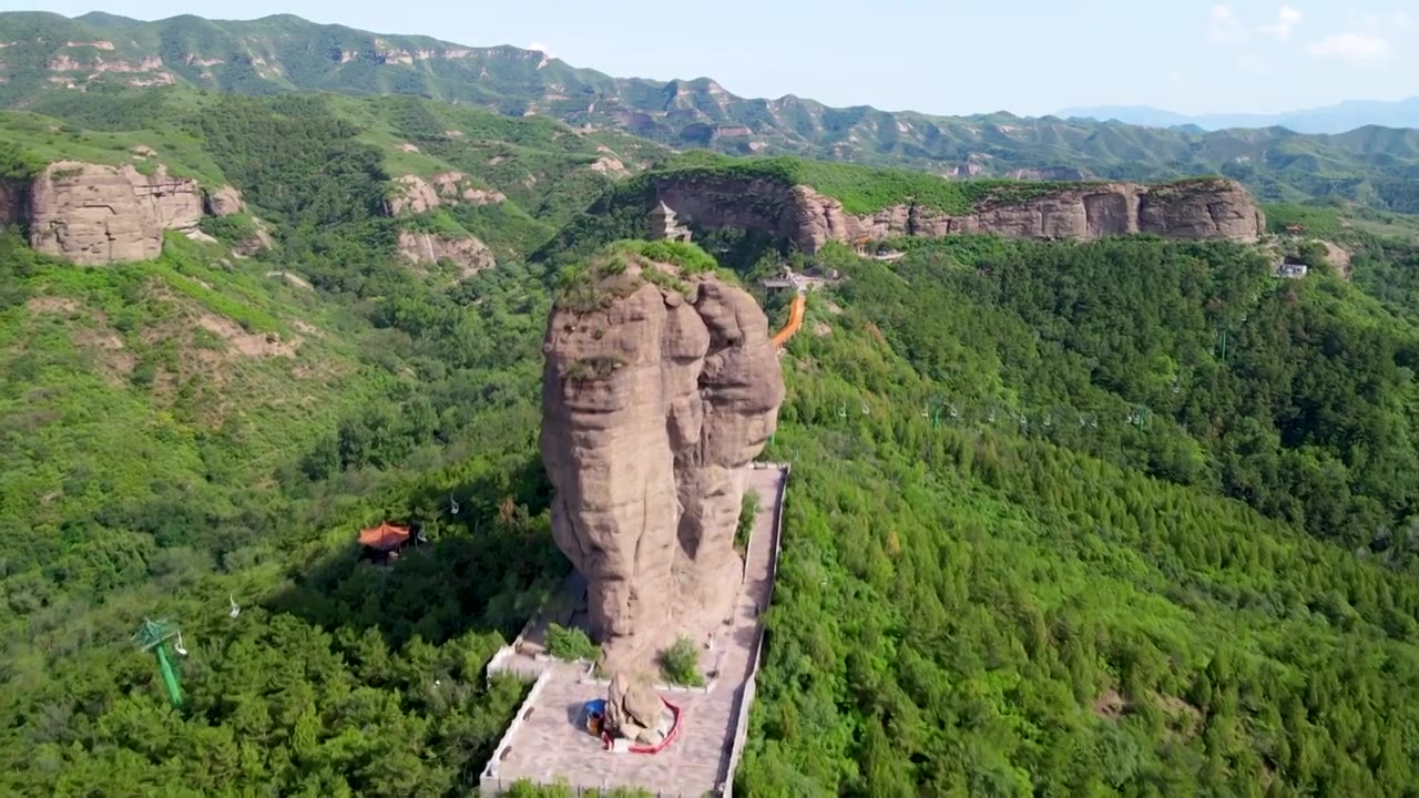 中国河北承德市 双塔山 夏天晴天风景航拍4k视频视频素材