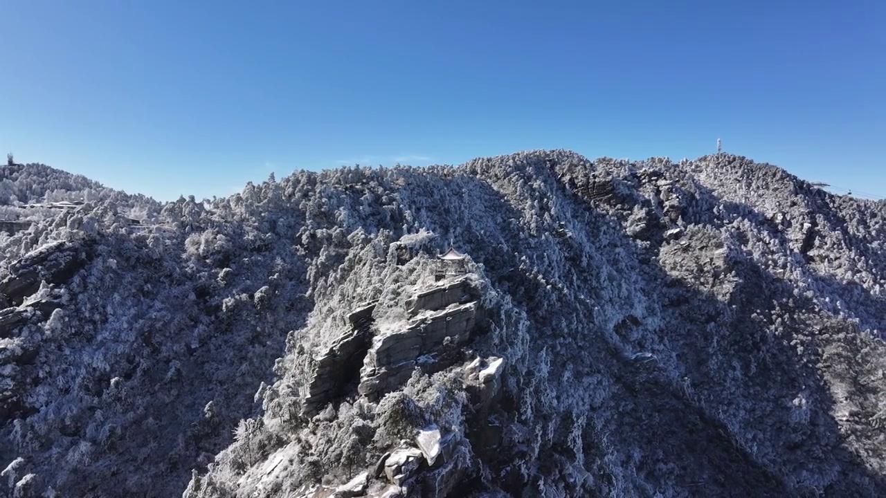 庐山观云亭雪景环绕航拍视频素材