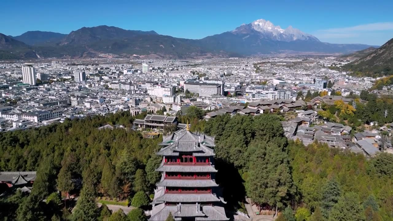 玉龙雪山丽江狮子山航拍视频素材