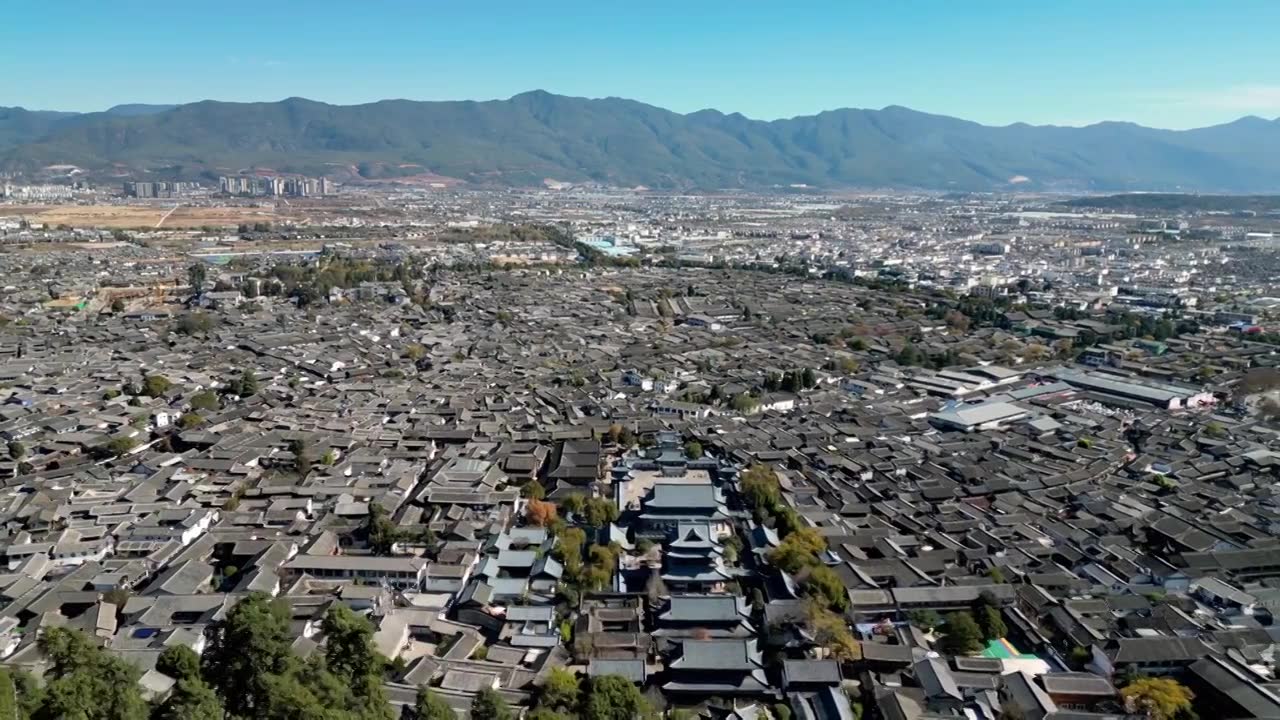 玉龙雪山丽江狮子山航拍视频素材