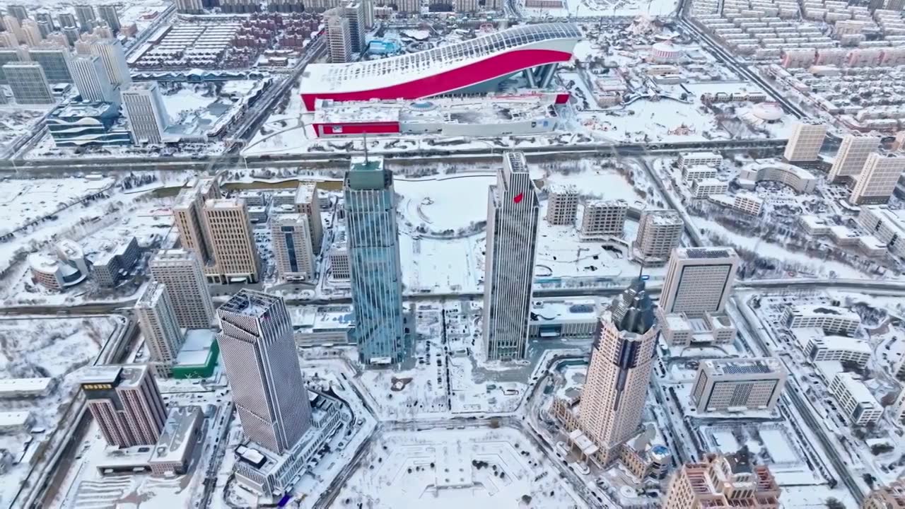 中国黑龙江哈尔滨松北新区雪景航拍视频素材