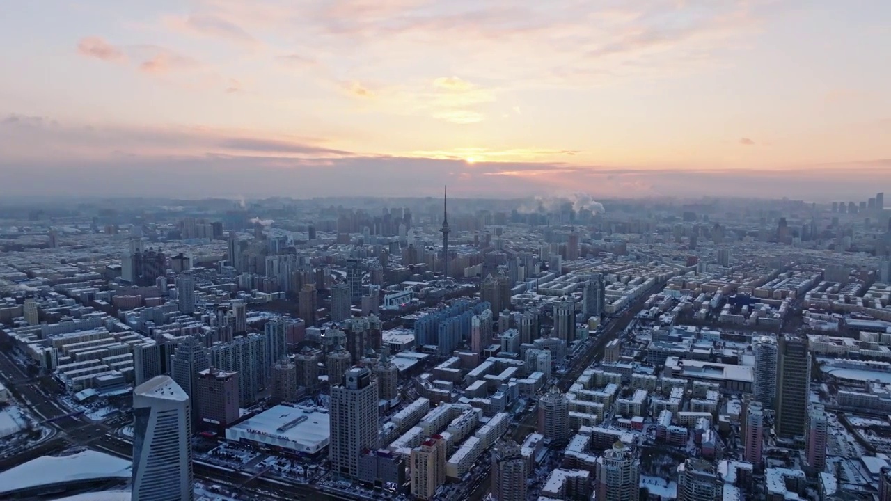 中国黑龙江哈尔滨城市雪景风光航拍视频素材