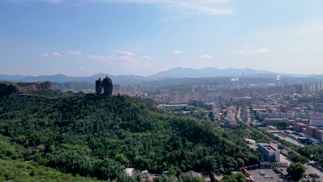 中国河北承德市 双塔山 夏天晴天风景航拍4k视频视频素材