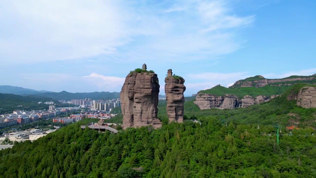 中国河北承德市 双塔山 夏天晴天风景航拍4k视频视频素材