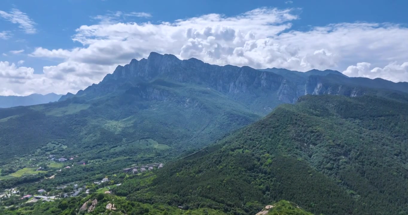 庐山五老峰下午航拍延时视频素材