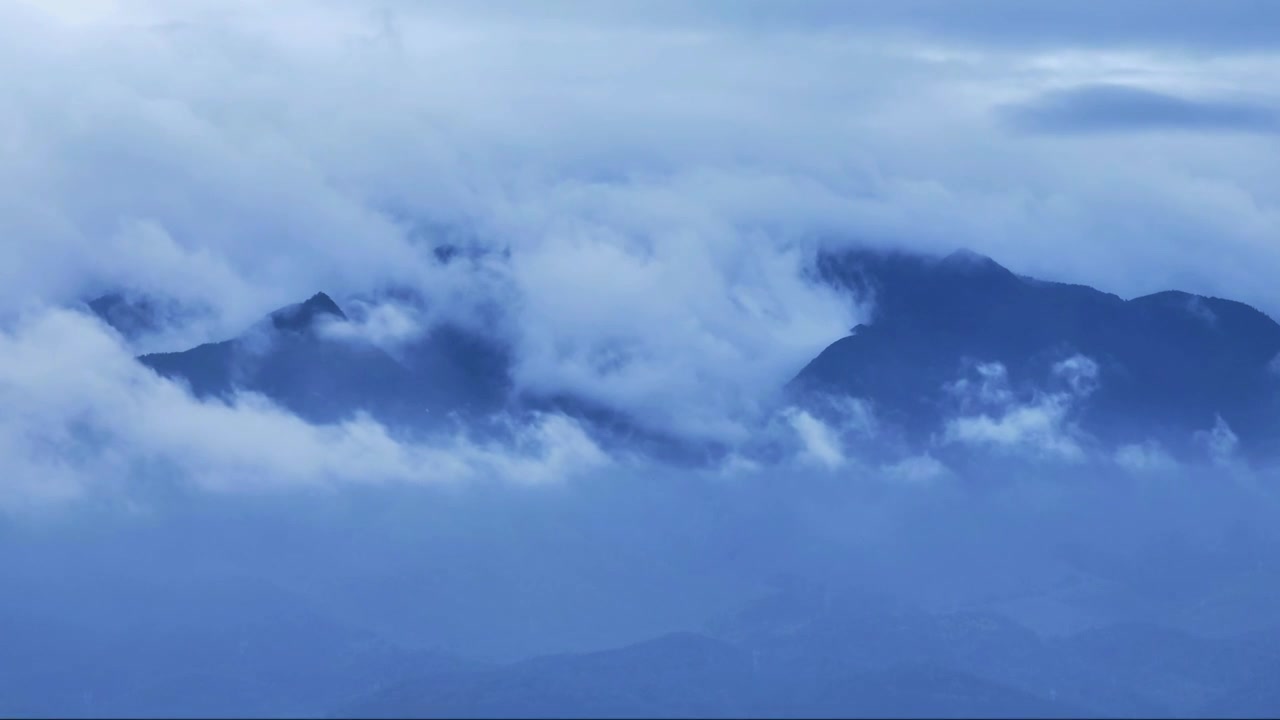 山区雨后云雾航拍视频视频素材