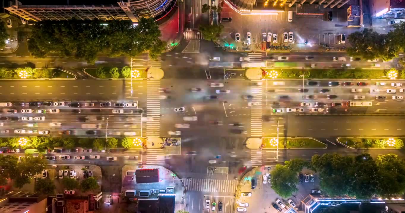 城市路口交通夜景航拍延时视频素材