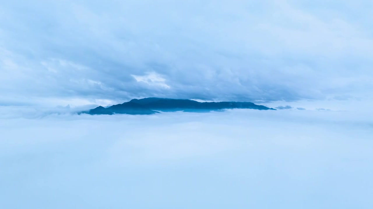 大雾中的庐山航拍延时视频素材