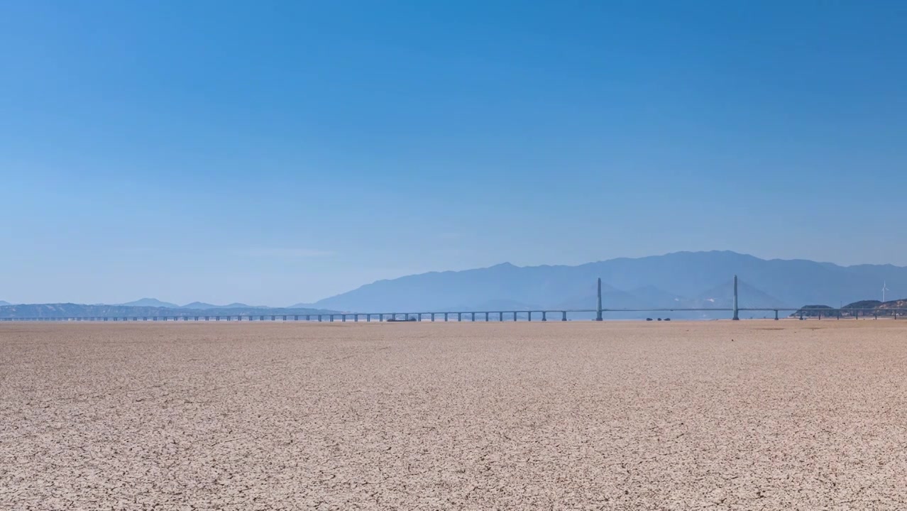 枯水期的鄱阳湖二桥延时摄影视频视频素材