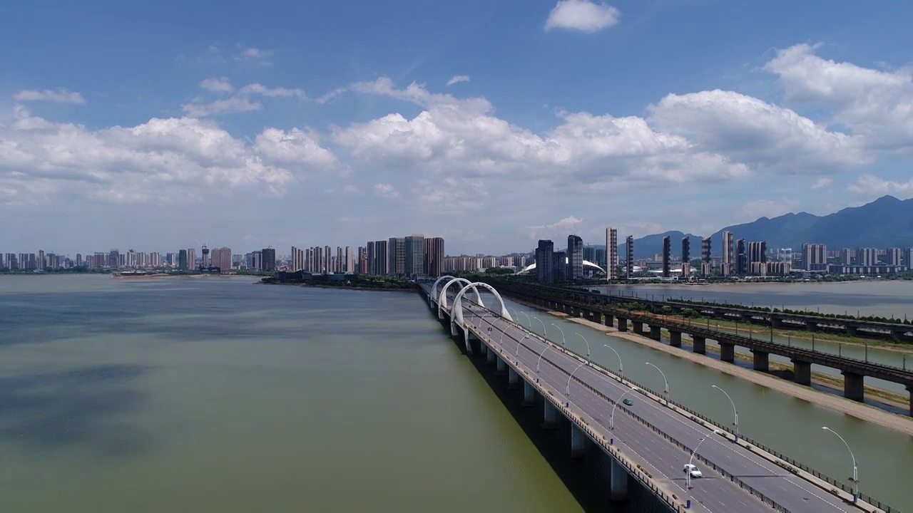 九江市八里湖大桥夏季航拍视频素材