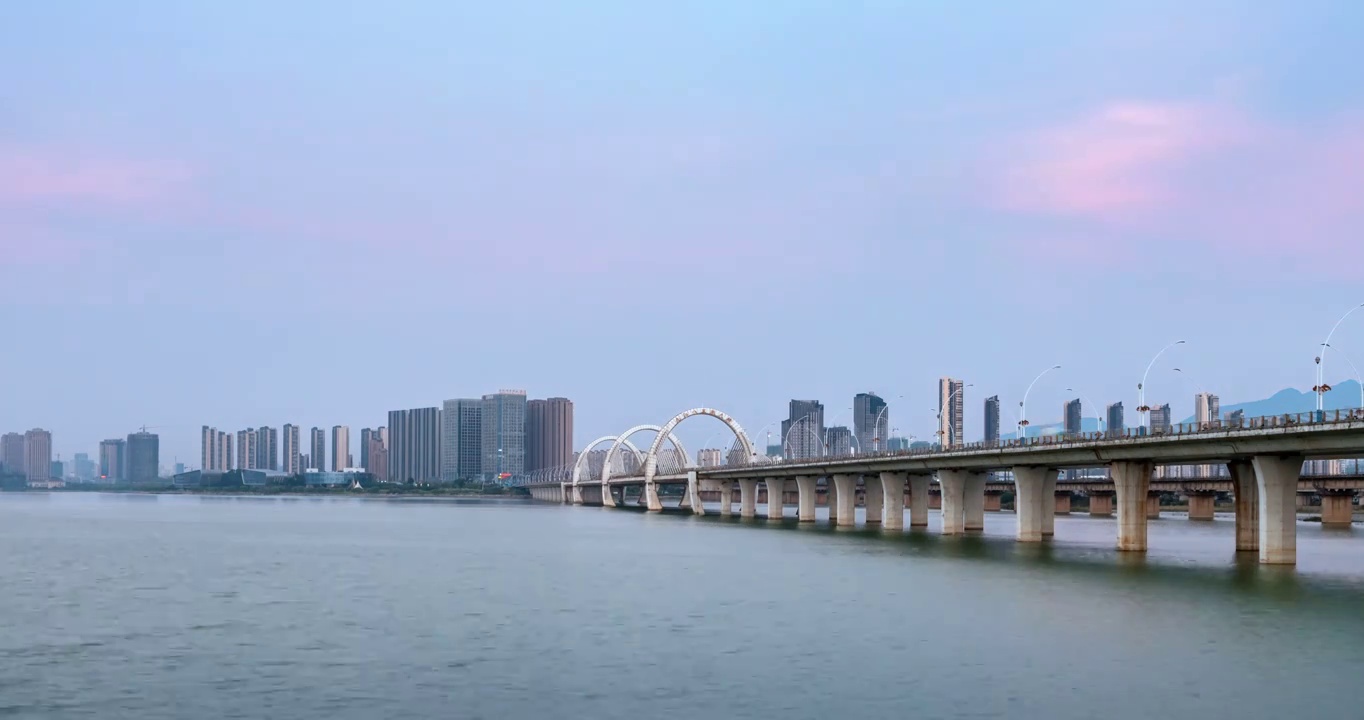 九江风光之八里湖大桥日转夜视频视频素材