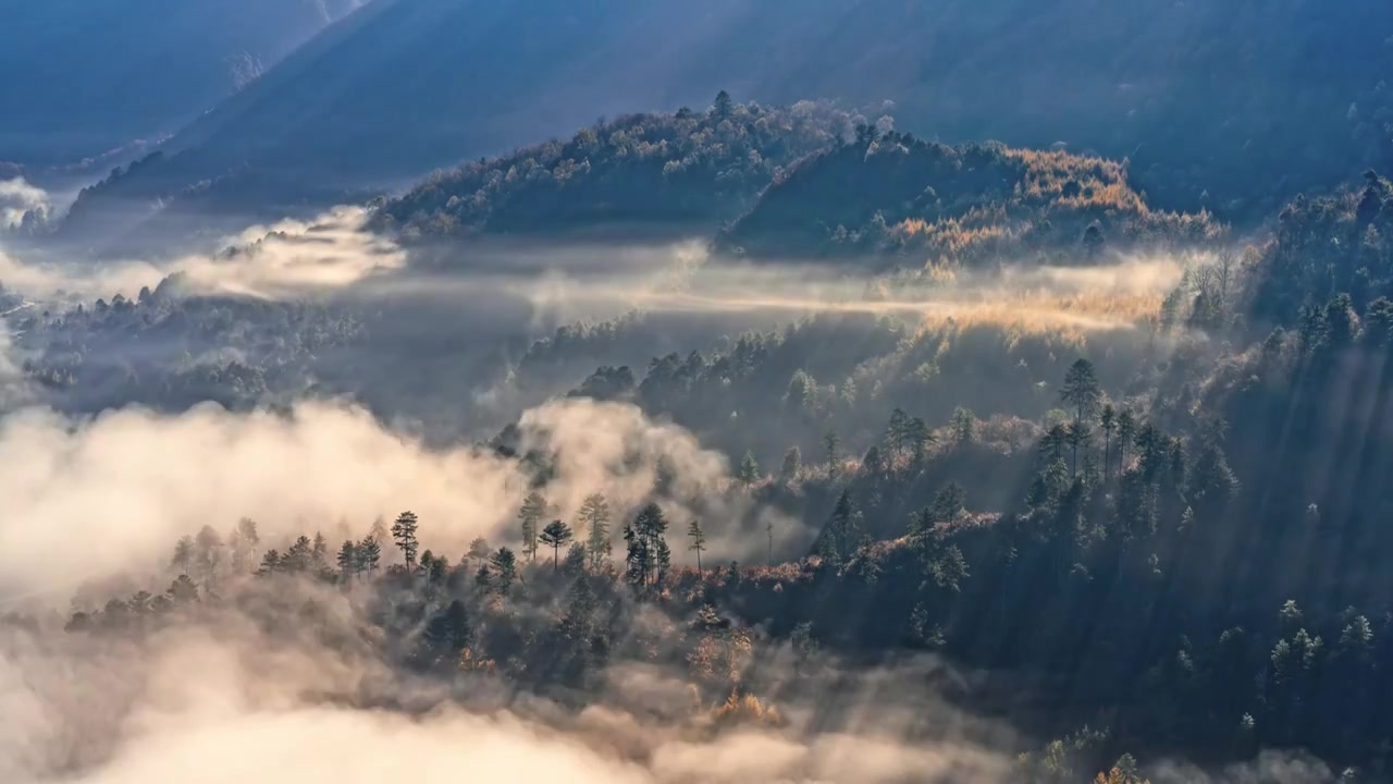 黎坪秋景云海日出延时视频素材