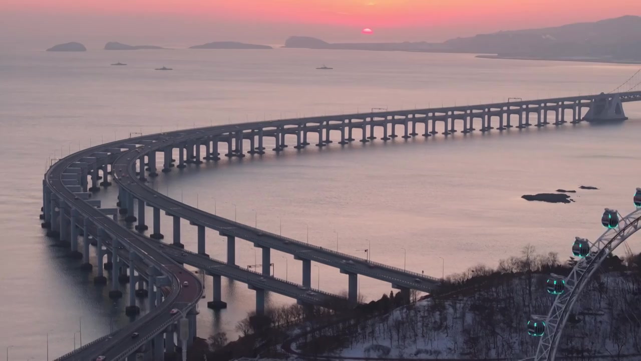 大连星海湾跨海大桥日落摩天轮海视频素材