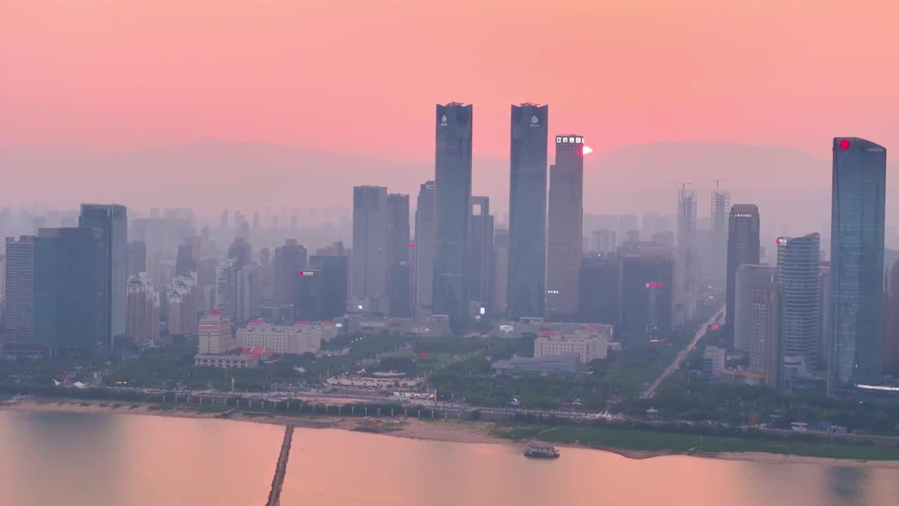 航拍城市日出日落风景视频素材