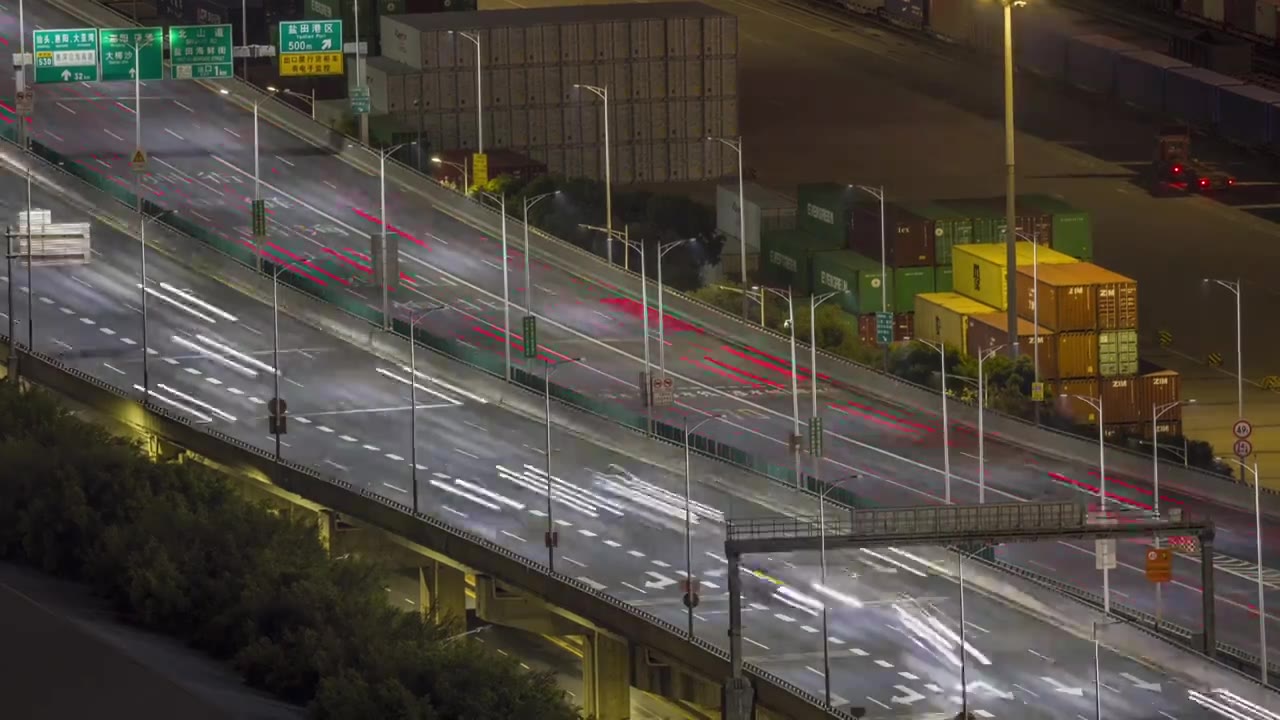 高速公路车流延时斑马线 车辆 车流 城市风光 城市夜景 穿流 电动车 公交车 公路 红绿灯 轿车 街视频素材