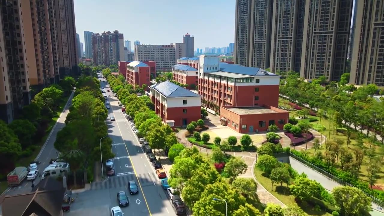 【4K航拍】湖南师范大学附属滨江中学视频素材