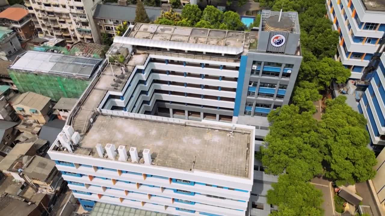 【4K航拍】长沙市长郡中学视频素材