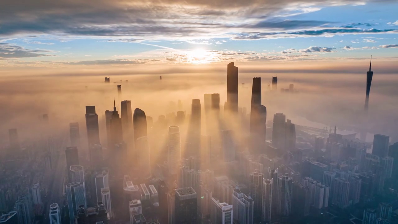 广东省广州塔日出云海航拍城市全景视频素材