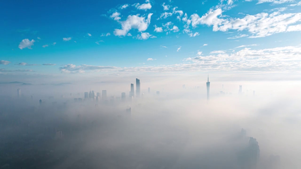 广东省广州塔日出云海航拍城市全景视频素材