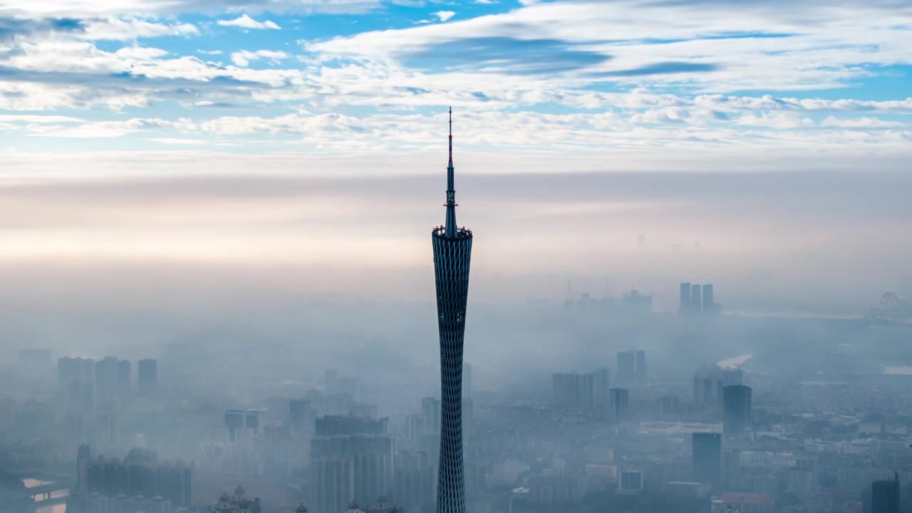 广东省广州塔日出云海航拍城市地标视频素材