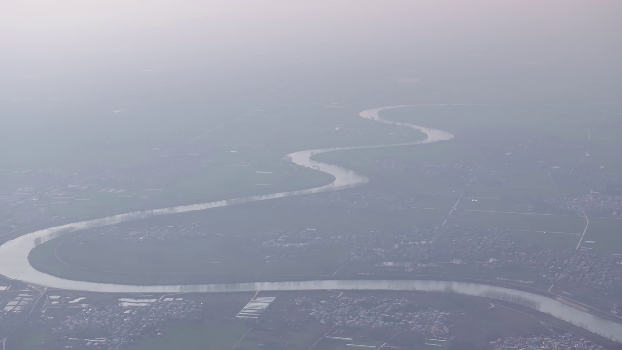 超高空俯瞰周口沙河流域视频素材