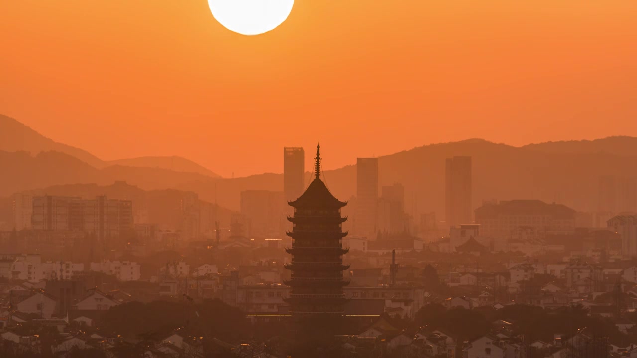 4K延时 苏州古城北寺塔绝美大气日落夕阳剪影视频素材