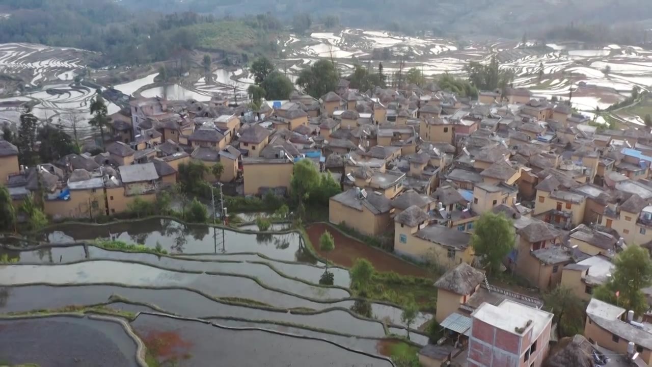 航拍云南元阳箐口民俗村美景视频素材