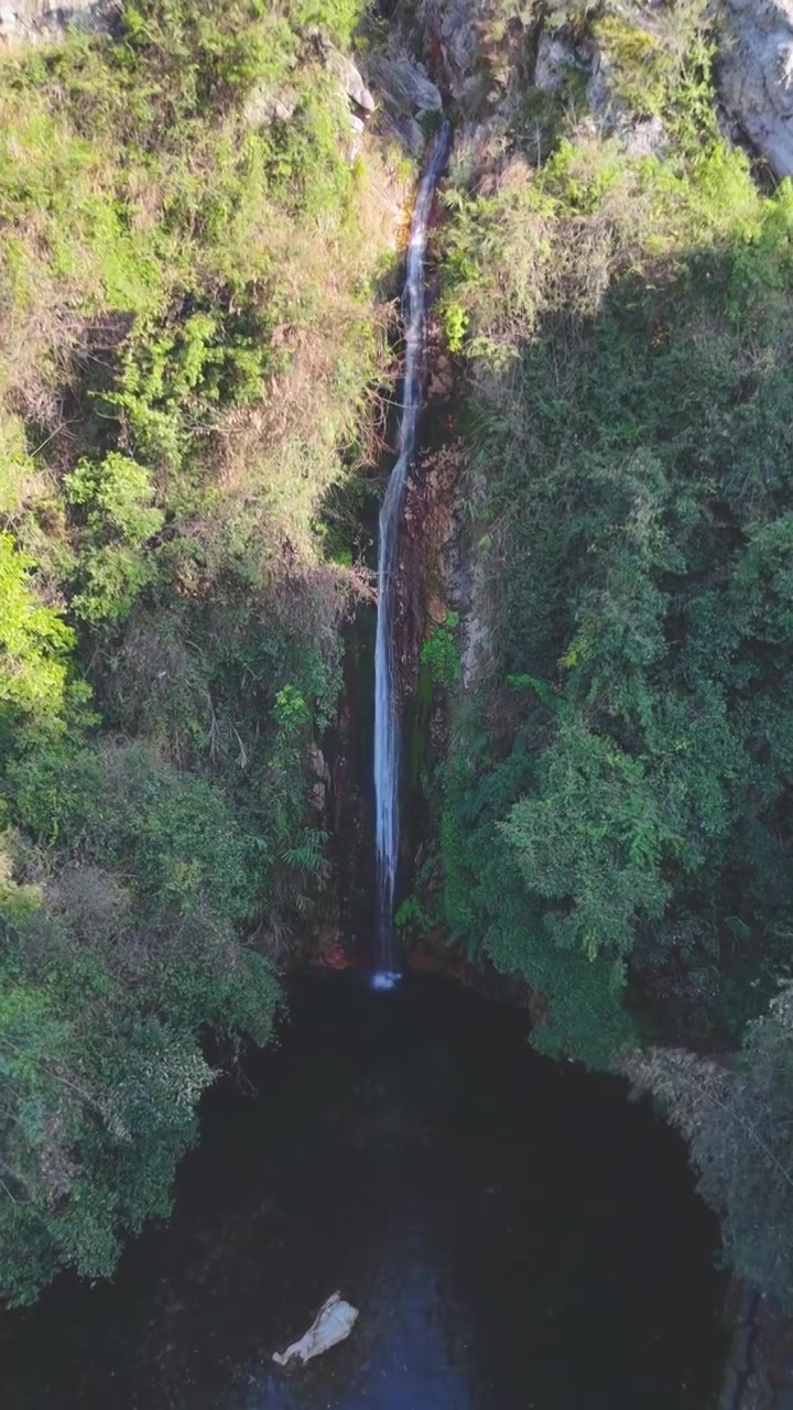 蕉岭县龙潭飞瀑航拍视频素材