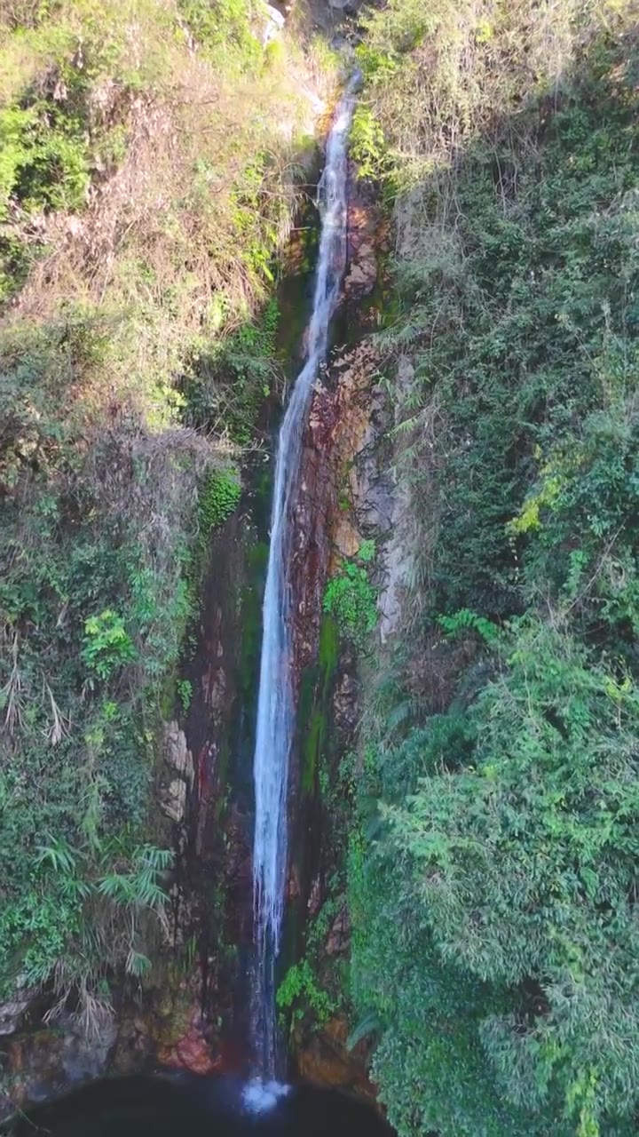 蕉岭县龙潭飞瀑航拍视频素材