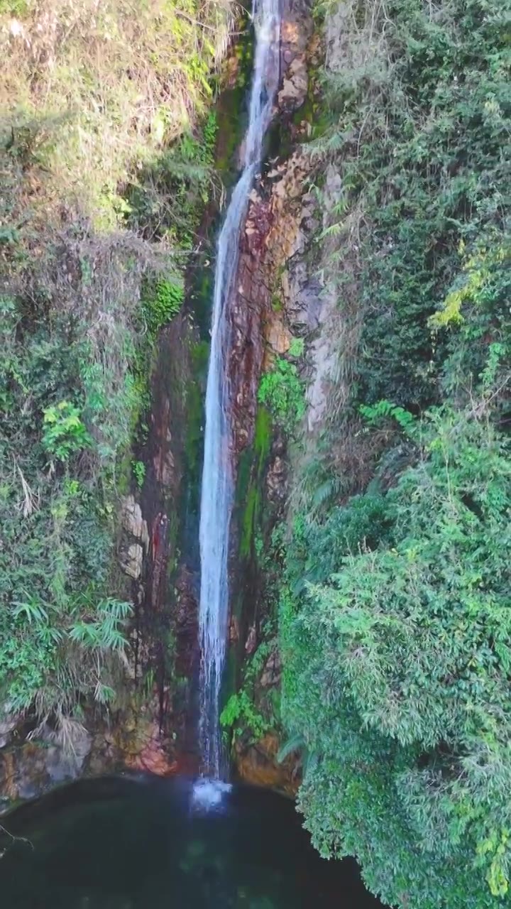 蕉岭县龙潭飞瀑航拍视频素材