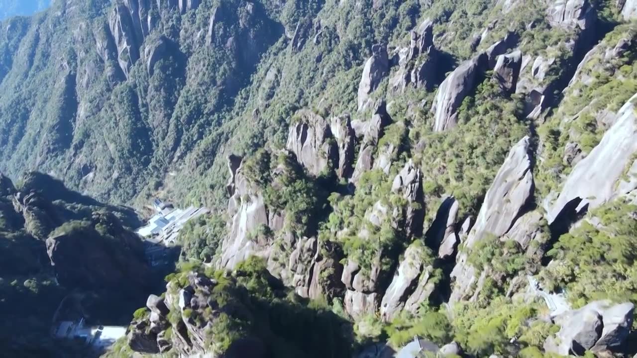 航拍江西三清山山顶的秀丽峰丛视频素材