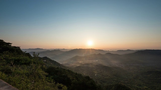 山谷日出视频素材