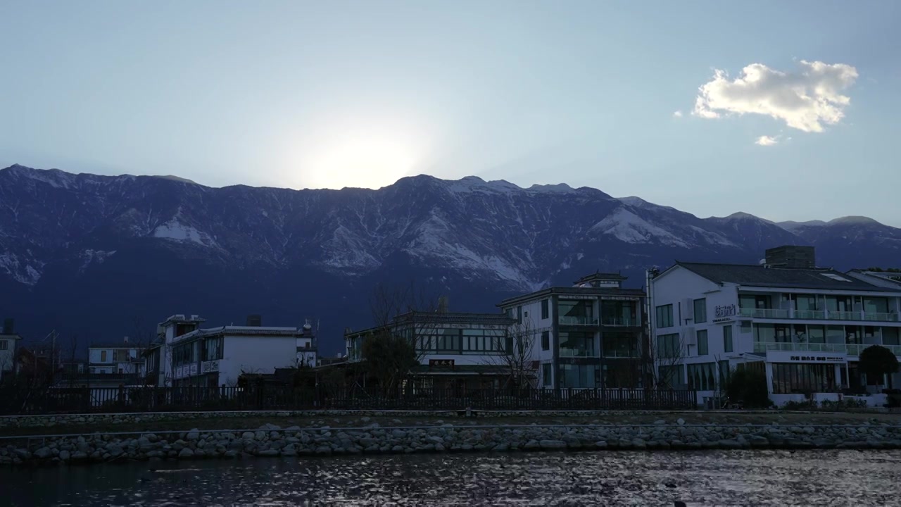 云南旅游大理苍山洱海乡村民宿街景视频素材