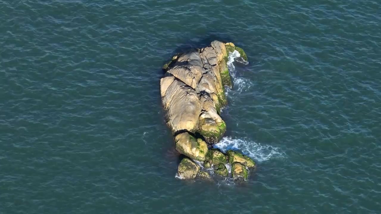 海水蓝色大海海洋海浪空镜头视频下载