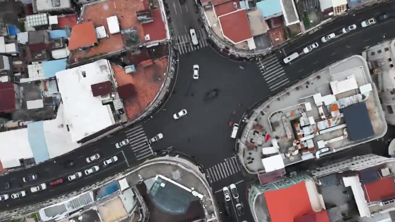 无人机俯拍福建省厦门市思明区老城区街道交通视频素材