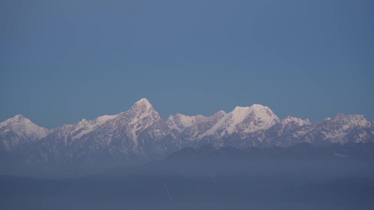 日照金山（贡嘎）视频下载