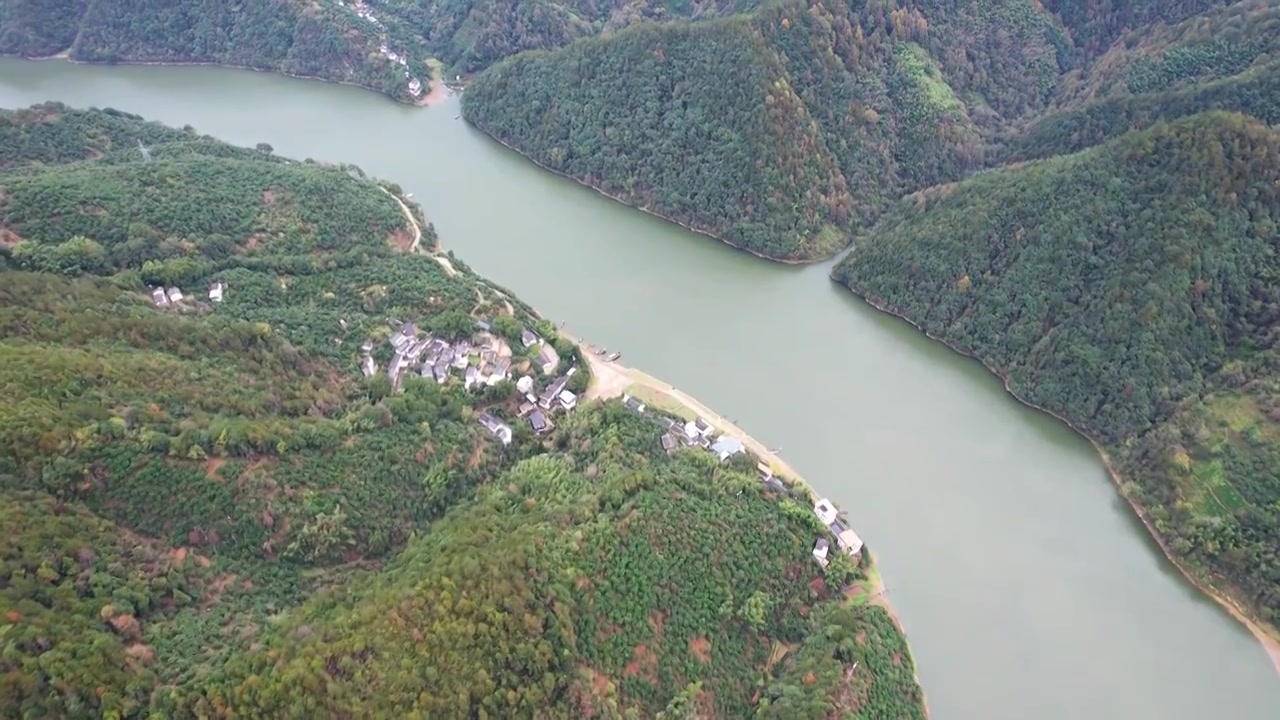 黄山新安江山水画廊自然风光徽文化古村落航拍视频素材