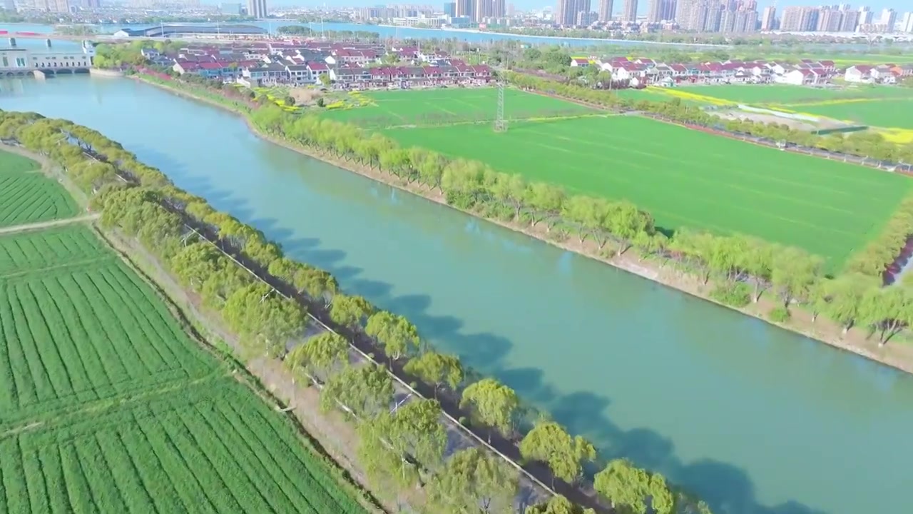 苏州相城春天里的新农村风景航拍视频素材