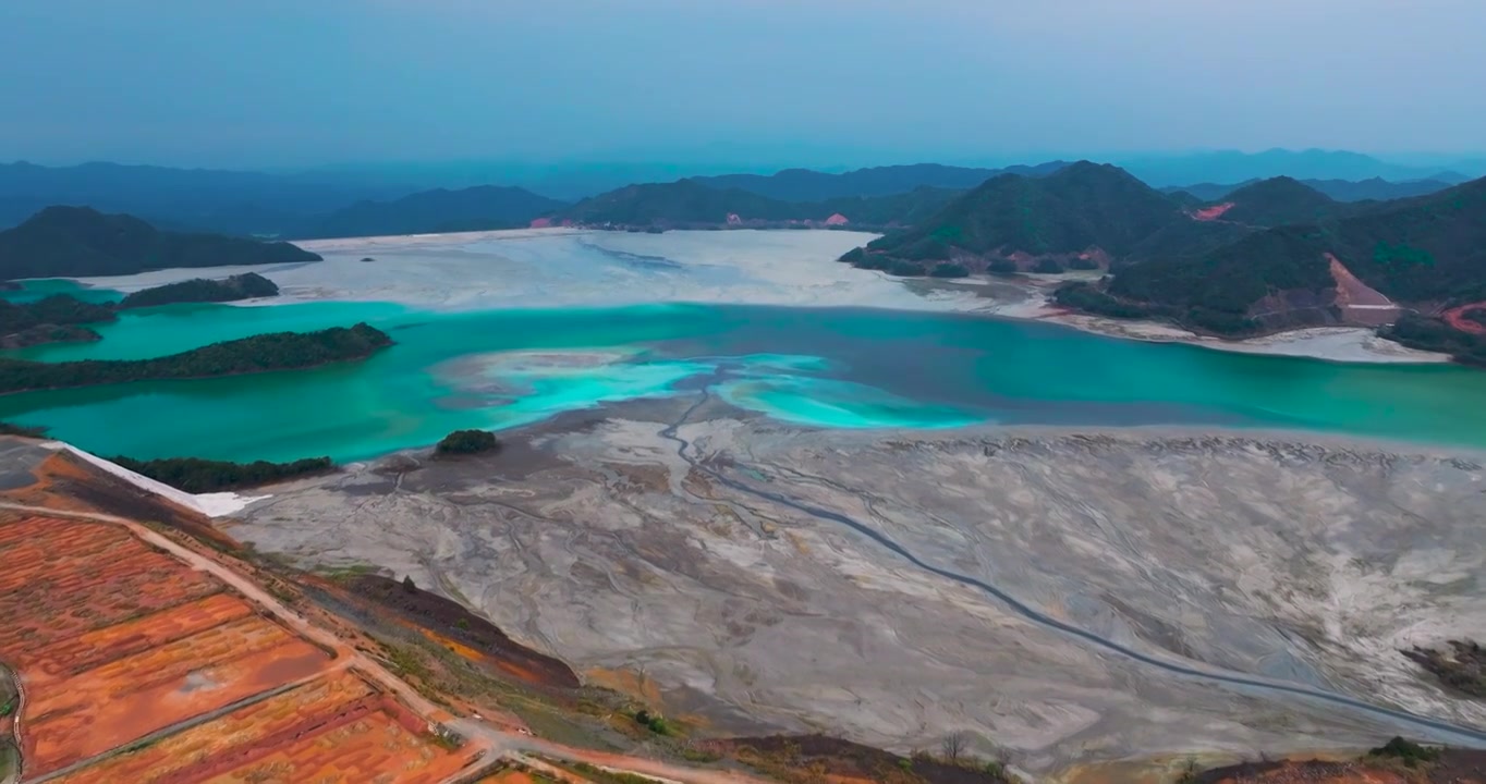 江西德兴铜矿高山水库航拍视频素材