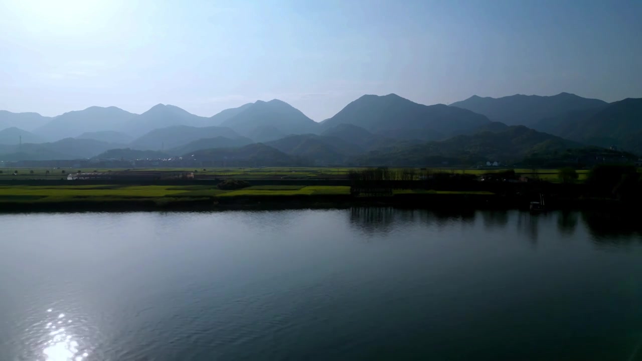 杭州富阳包家淇村油菜花田视频素材