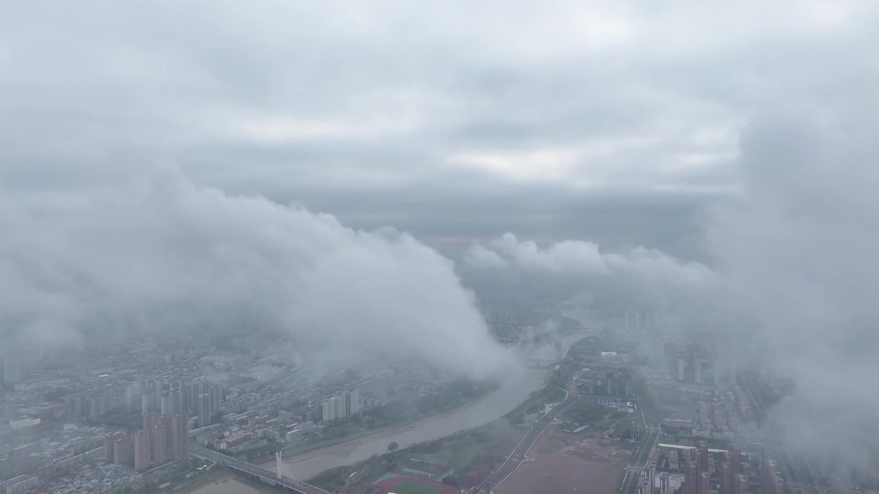 周口城市天际线云海，平流雾，雾景大场景视频素材