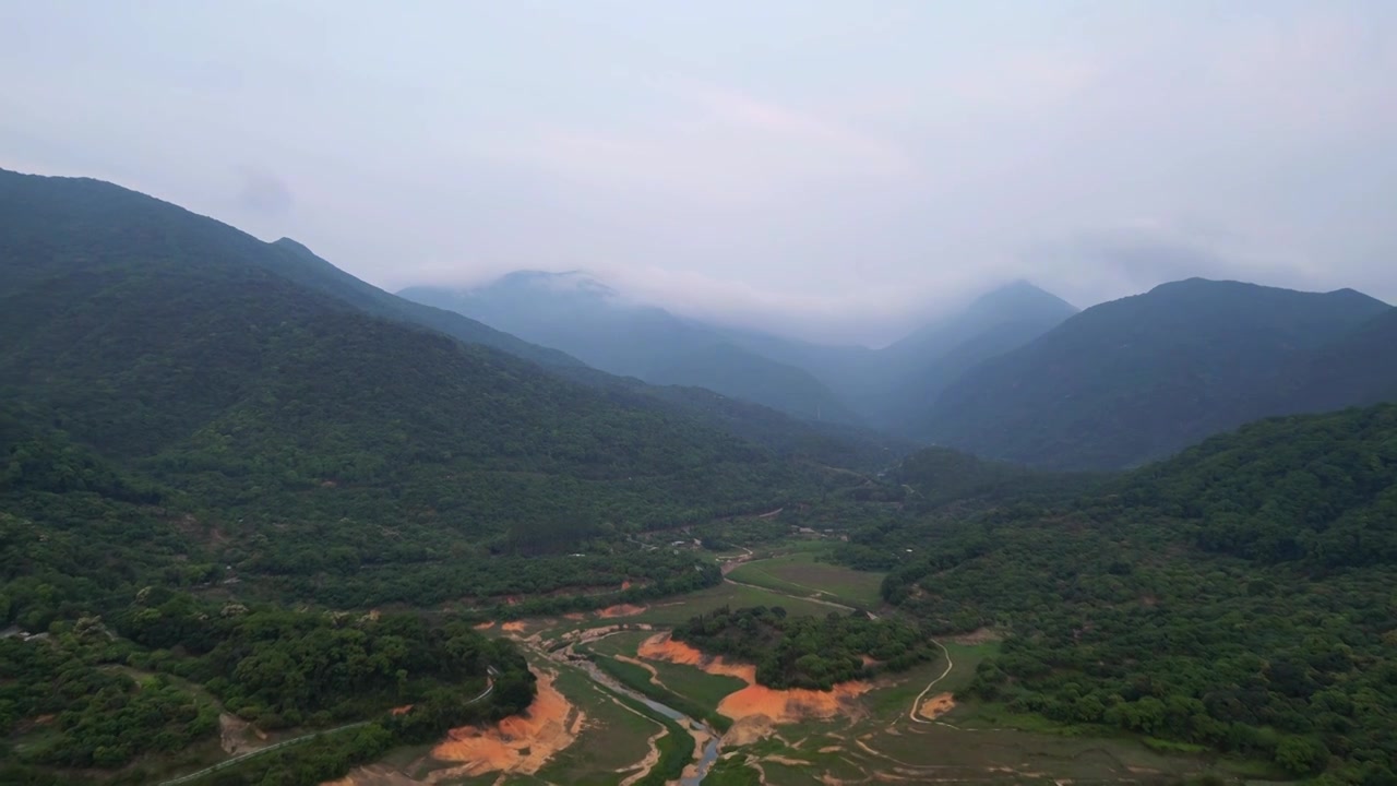 航拍东莞银瓶山视频下载