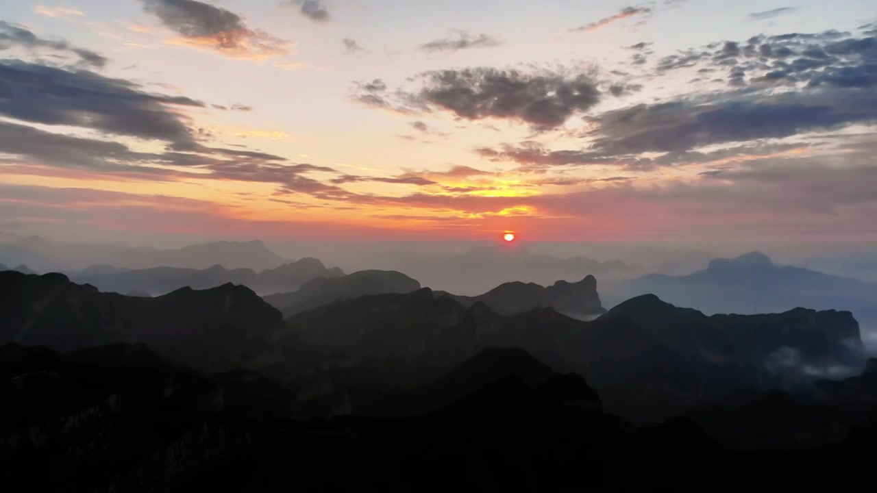 太行山日出视频素材