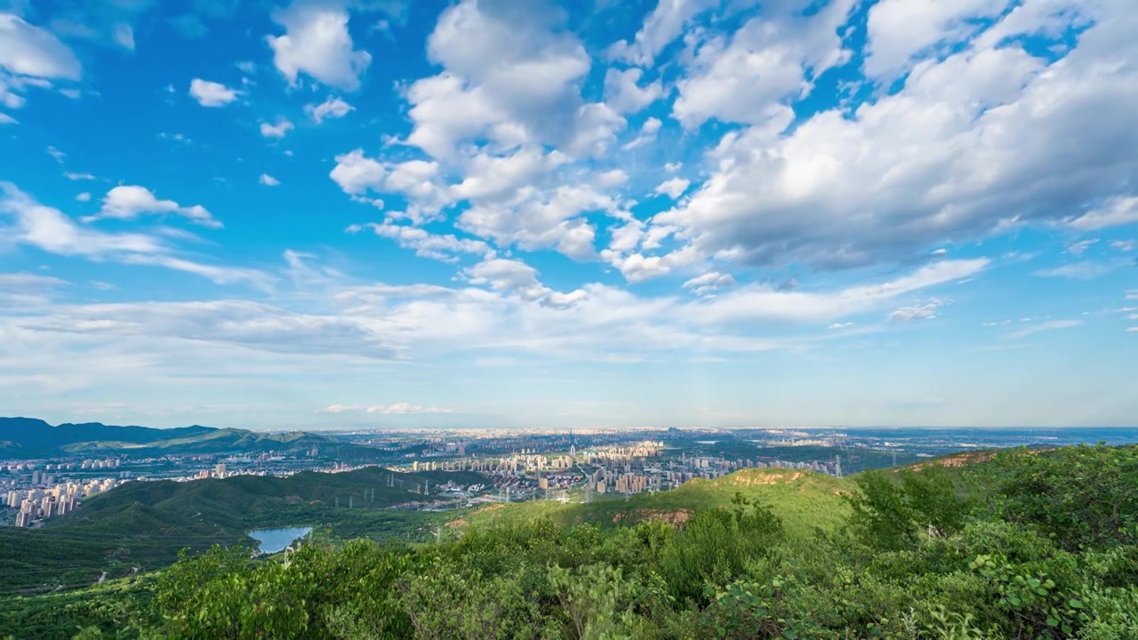 北京西山蓝天白云全景视频素材