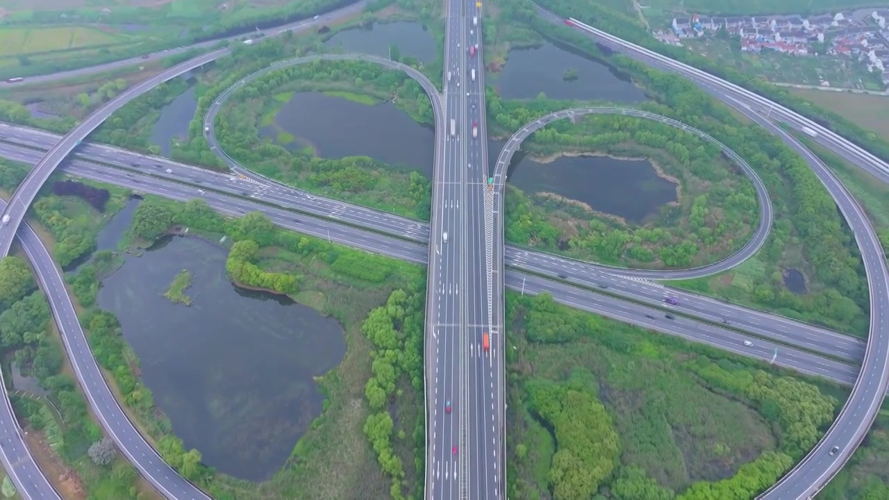 常嘉高速与沪常高速苏州段甪直枢纽道路交通风景航拍视频素材