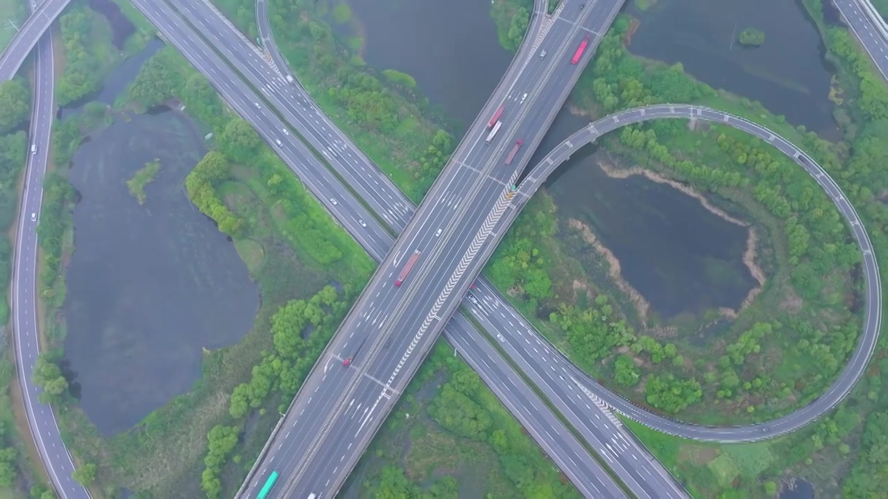 常嘉高速与沪常高速苏州段甪直枢纽道路交通风景航拍视频素材